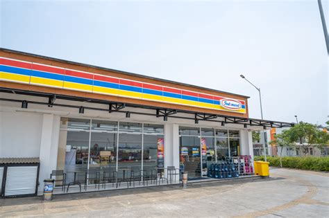 domino pizza pontianak menawarkan FF Indomaret yang tanpa potongan fee dan DANA langsung jadi bagi pemain. image 2